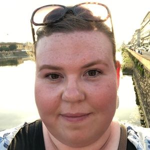 Meet your Posher, Krystal